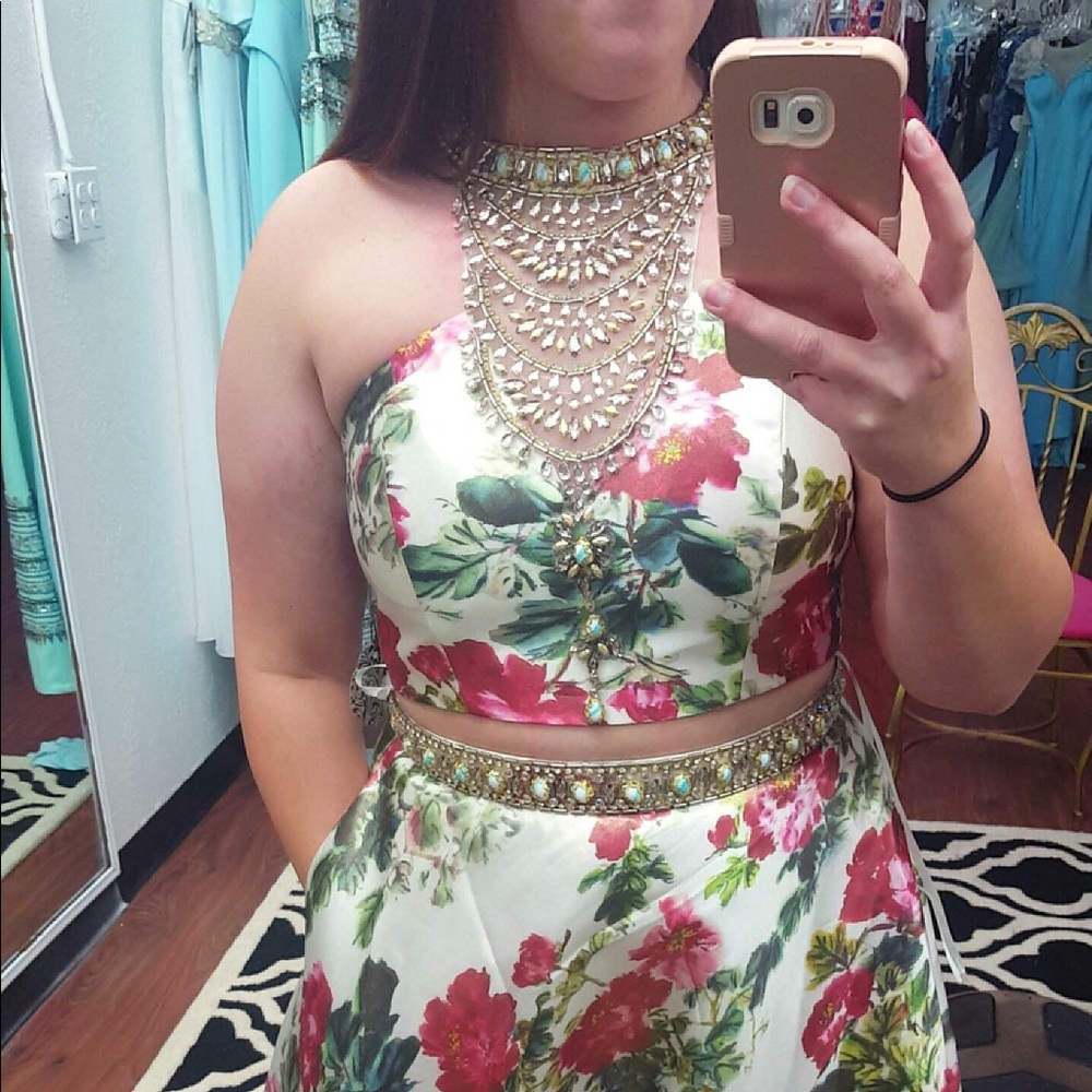 Prom dress
